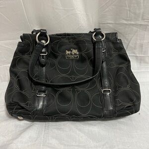 COACH MIA SIGNATURE OUTLINE ART CARRYALL 15402 SHOULDER BAG